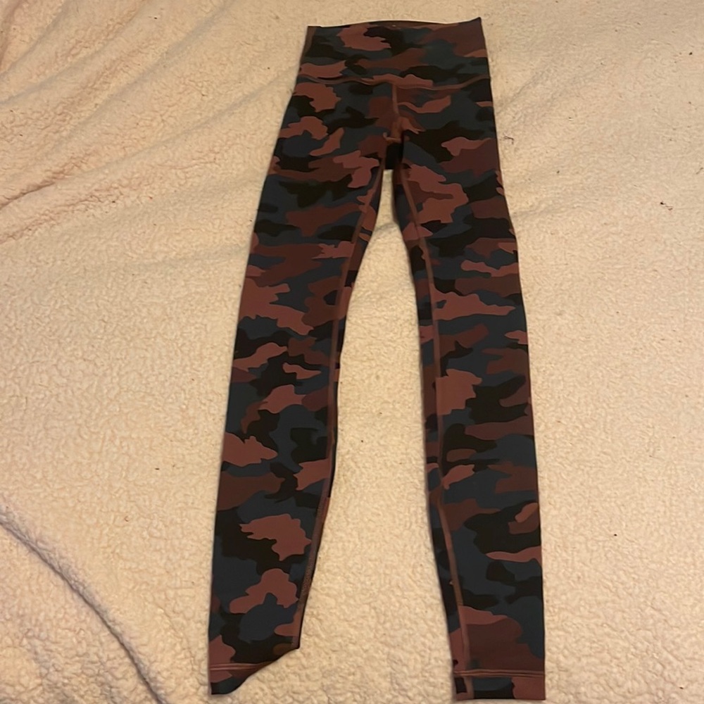 Lululemon leggings Red Camo